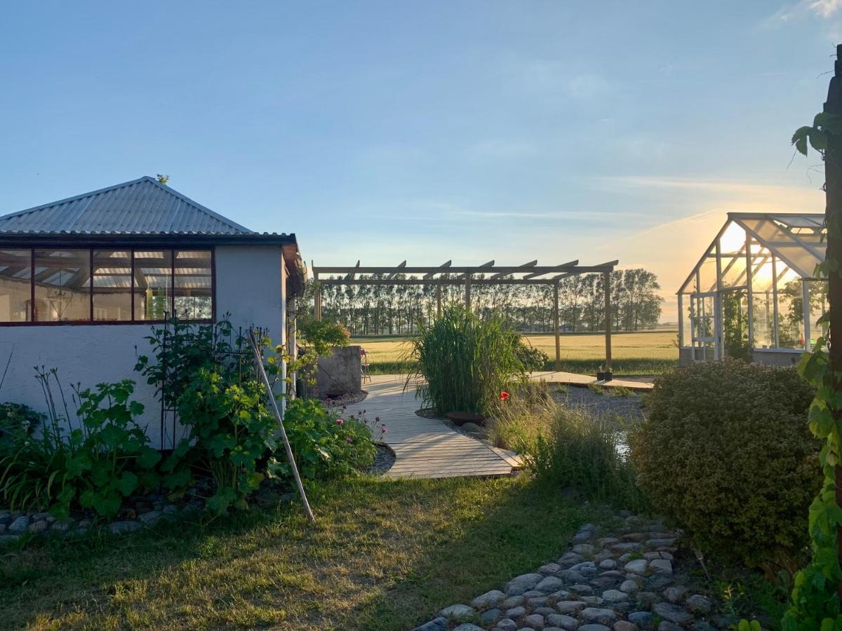 Strandbadsgarden B&B Loderup Ngoại thất bức ảnh
